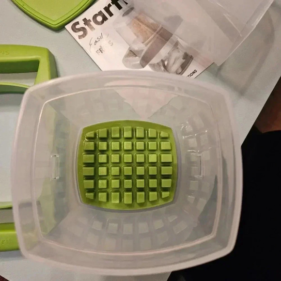 Starfrit |  Easy Fry & Veggie Cutter - Picture 10 of 15